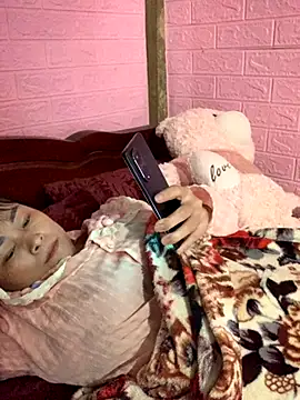 Star-sweet online show from 11-21-25, 02:38