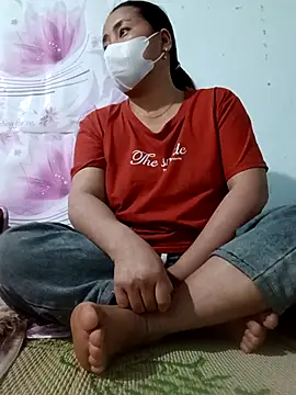 Linda885 online show from 12-16-25, 08:41