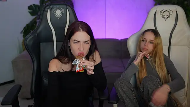  Lili 054 online show from 11-10-25, 03:22