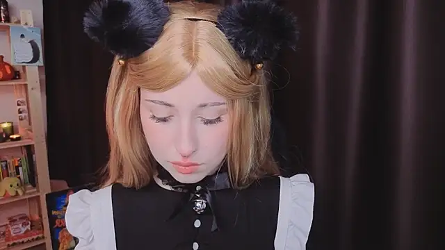 YukiMisa online show from 10-21-25, 04:51