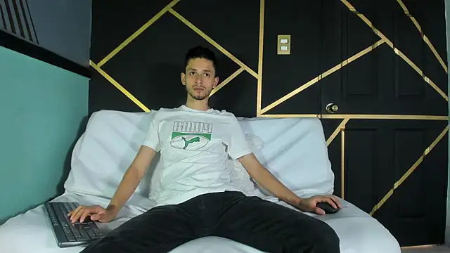 logan rogers  online show from 09-24-25, 02:09