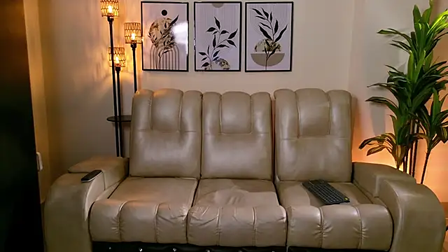 Violeta Foxz online show from 11-01-25, 07:16