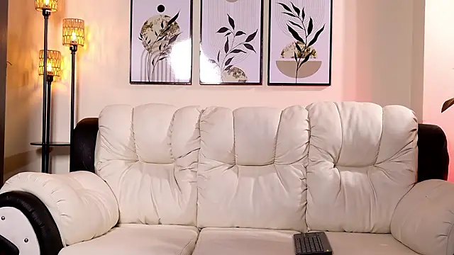 Violeta Foxz online show from 02-23-26, 07:44