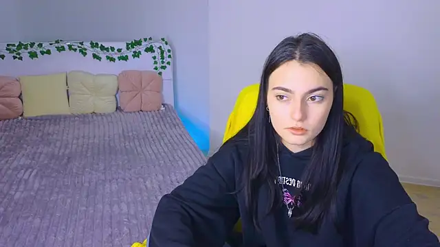 Snapshot of Andres_sssss chatting on 10-14-25, 09:26 Andres sssss online show from 10-14-25, 09:26