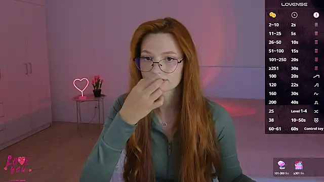 CuteAriel7 online show from 10-13-25, 03:45