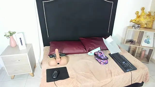 LucianaBlackwell online show from 02-24-26, 01:53