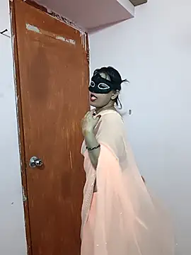 Snapshot of nice_touch9733 chatting on 11-08-25, 10:41 nice touch9733 online show from 11-08-25, 10:41