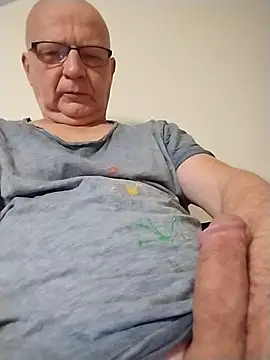 Zeigegeilehure online show from 12-16-25, 06:51