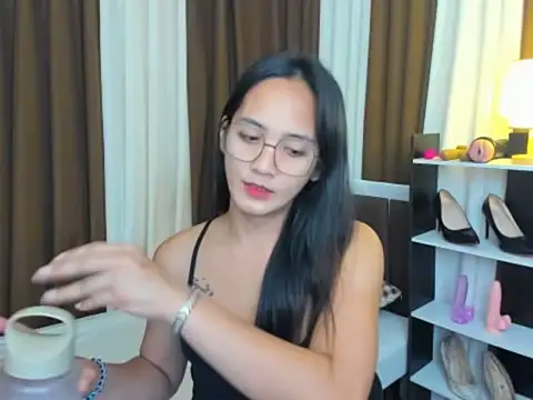 URHottestAngel online show from 09-15-25, 05:02