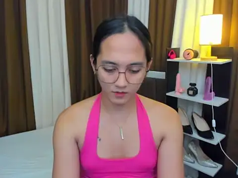 URHottestAngel online show from 10-23-25, 12:37