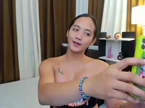 URHottestAngel online show from 11-25-25, 05:51