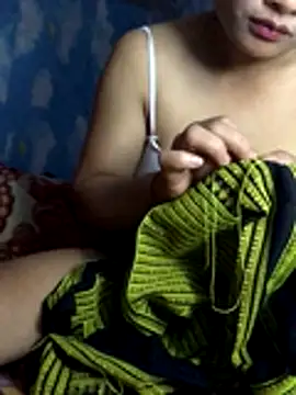 Qansin online show from 10-18-25, 01:52