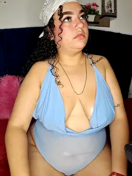 Snapshot of jesie_18x chatting on 12-17-25, 07:20 jesie 18x online show from 12-17-25, 07:20