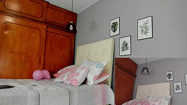 SophieW1 online show from 10-18-25, 12:17