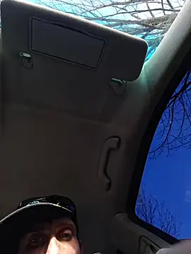 Snapshot of studmuffin100 chatting on 11-20-25, 09:25 studmuffin100 online show from 11-20-25, 09:25