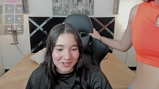 Snapshot of iamCharlotte19 chatting on 11-04-25, 08:19 iamCharlotte19 online show from 11-04-25, 08:19