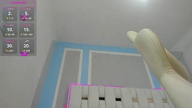 Snapshot of iamCharlotte19 chatting on 11-20-25, 07:13 iamCharlotte19 online show from 11-20-25, 07:13