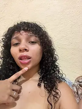 Snapshot of Casal-foda_braba chatting on 02-05-26, 01:38 Casal-foda braba online show from 02-05-26, 01:38