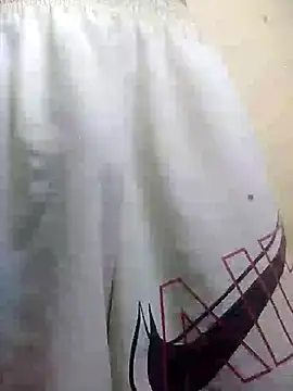 Snapshot of juninho2001 chatting on 11-12-25, 04:51 juninho2001 online show from 11-12-25, 04:51