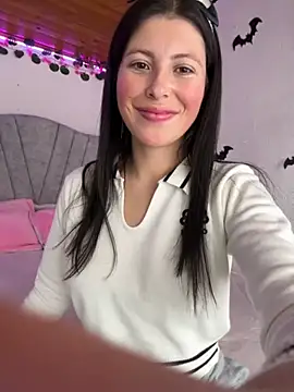 Snapshot of Mia_salinass chatting on 10-30-25, 07:58 Mia salinass online show from 10-30-25, 07:58