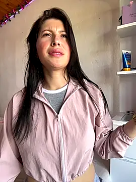 Snapshot of Mia_salinass chatting on 11-08-25, 07:01 Mia salinass online show from 11-08-25, 07:01