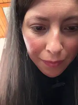 Snapshot of Mia_salinass chatting on 11-10-25, 04:17 Mia salinass online show from 11-10-25, 04:17