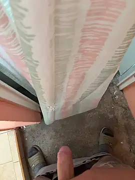 Snapshot of cfomega4592 chatting on 10-09-25, 05:33 cfomega4592 online show from 10-09-25, 05:33