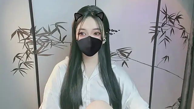 Snapshot of Sparkly_Candy chatting on 10-25-25, 01:46 Sparkly Candy online show from 10-25-25, 01:46