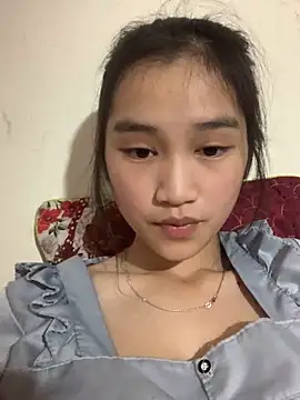 Snapshot of -Lie-06 chatting on 12-04-25, 08:01 -Lie-06 online show from 12-04-25, 08:01