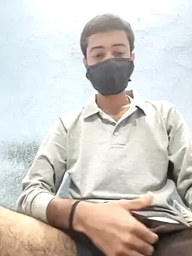 GirlsCrush  online show from 11-08-25, 07:34