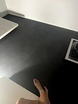 BabyLeopard online show from 09-18-25, 04:42