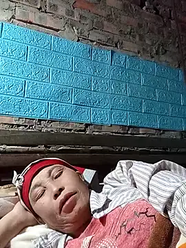 me-cute online show from 11-29-25, 09:18