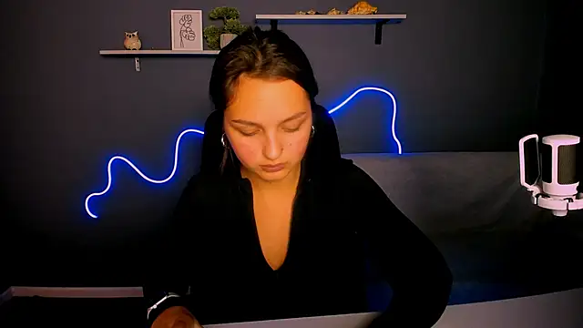 afina crazy online show from 10-06-25, 07:22