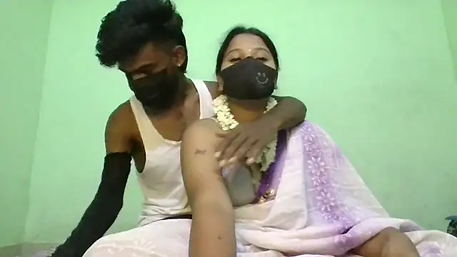 Shneeha le online show from 10-15-25, 05:02