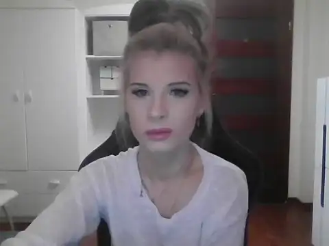 KristineGlow online show from 10-10-25, 06:12