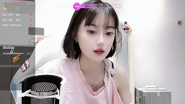 Naiyi-babe online show from 10-31-25, 03:13