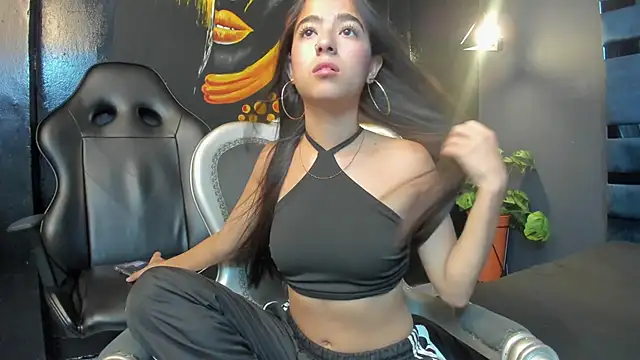 CelesteBrowwn online show from 10-04-25, 05:33