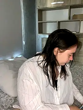 SoniaNovara online show from 09-19-25, 06:37
