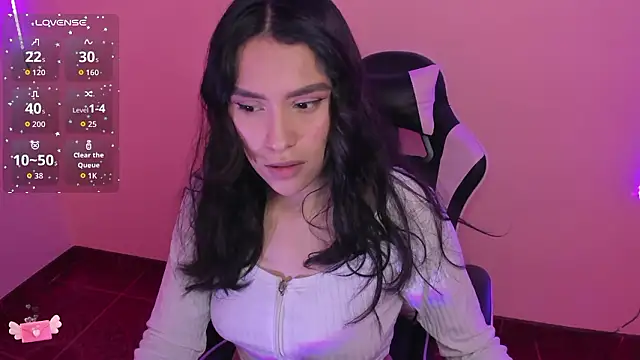 Snapshot of megaan_cb chatting on 02-06-26, 04:10 megaan cb online show from 02-06-26, 04:10