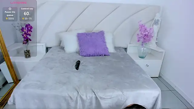 VeraGarnier online show from 10-25-25, 02:13