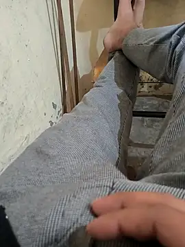 Snapshot of bigdick_lickingexpert08 chatting on 10-28-25, 08:18 bigdick lickingexpert08 online show from 10-28-25, 08:18