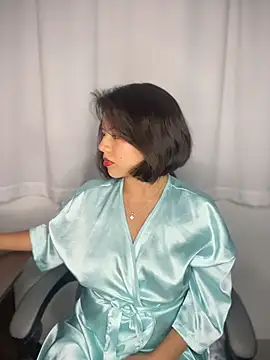 Snapshot of Valen_Sky chatting on 11-29-25, 04:59 Valen Sky online show from 11-29-25, 04:59