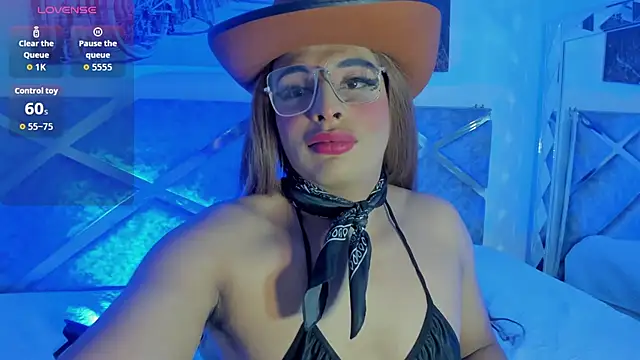 Snapshot of sweet_Elizabeth chatting on 10-11-25, 01:09 sweet Elizabeth online show from 10-11-25, 01:09