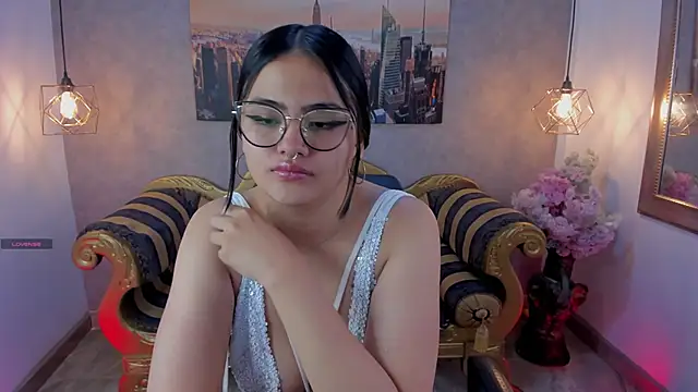 Snapshot of Laura_janne chatting on 09-11-25, 01:33 Laura janne online show from 09-11-25, 01:33