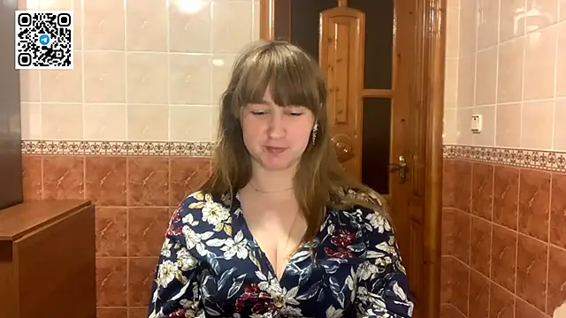 Snapshot of MaroonMoon_ chatting on 11-22-25, 08:52 MaroonMoon online show from 11-22-25, 08:52