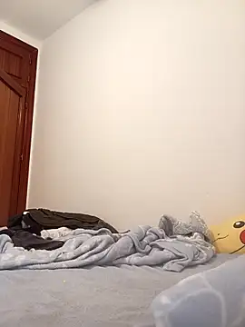 Snapshot of oscartres chatting on 10-31-25, 11:28 oscartres online show from 10-31-25, 11:28