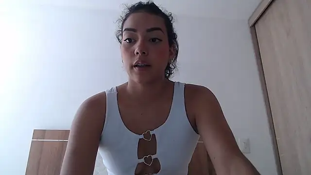 WendySuns  online show from 10-21-25, 03:57