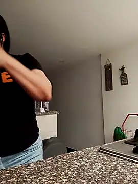 tiffany Johnson1 online show from 09-24-25, 01:58