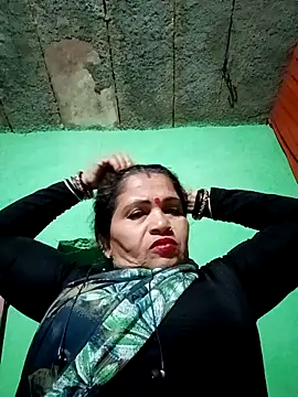 Manavi x online show from 12-22-25, 04:04