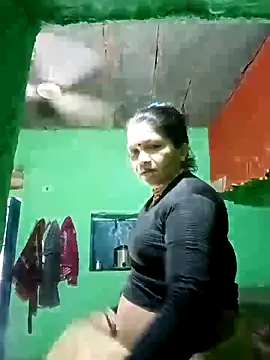 Manavi x online show from 04-15-26, 02:29